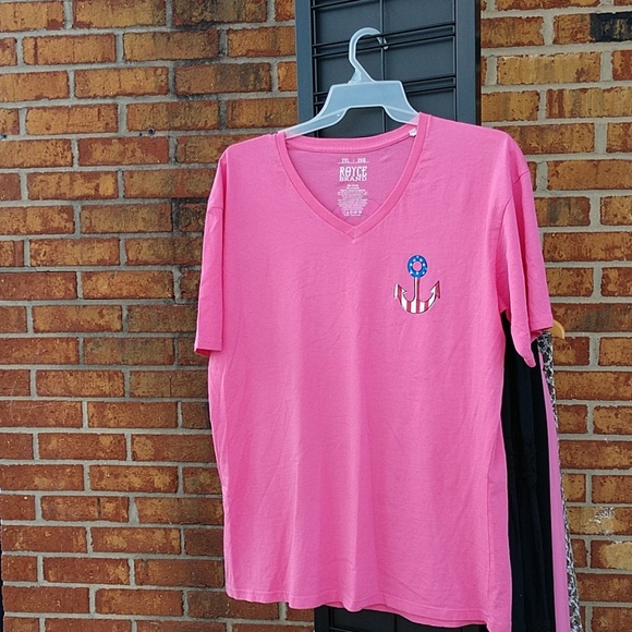 🩸SALE $5.00🩸Royce Brand Pink T-shirt READ DESCRIPTION - Picture 2 of 9